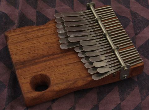 Instrument kalimba-chromatyczna- 74