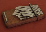 Ręcznie robiony instrument etniczny - Karimba karimba 22 - Pracownia Promyk